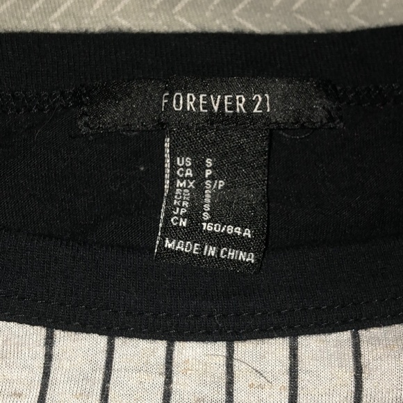 Quarter sleeve baseball tee from Forever 21 - Picture 2 of 3